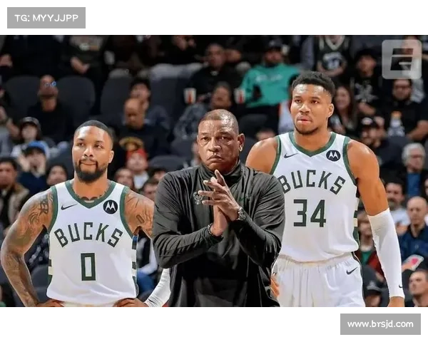 字母哥到底代表哪个国家出战篮球赛引发球迷热议与身份归属讨论